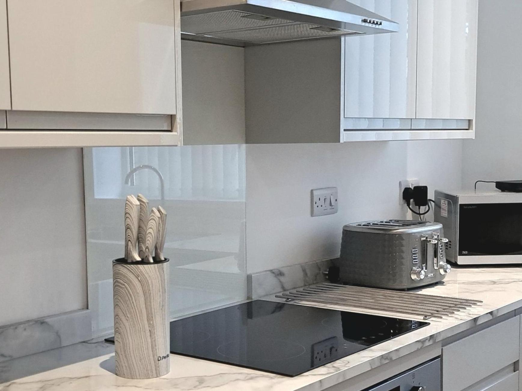 Cozy, Charming 3-Bedroom Home In Chester- Free Parking- Sleeps Up To 6 Eksteriør billede